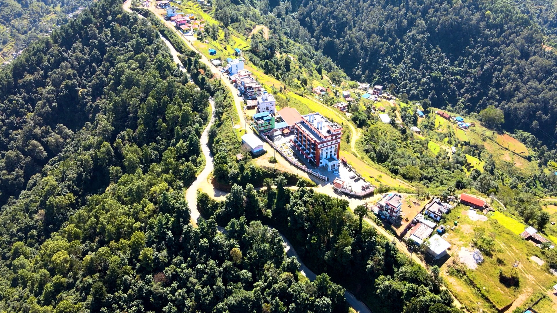 जाने होइन त पुरस्कार जित्न होटल घ्याम्पे डाडा ?