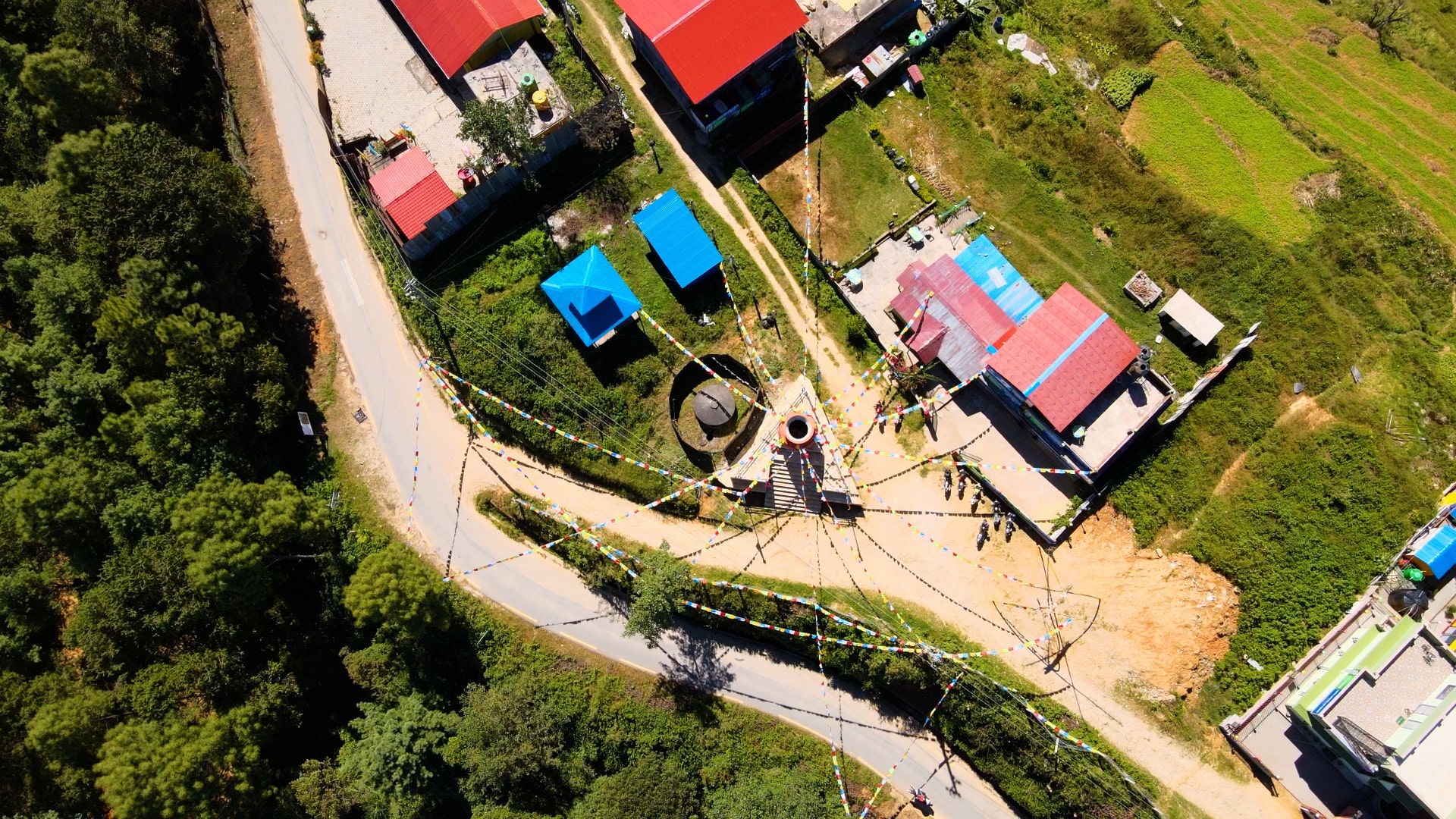 जाने होइन त पुरस्कार जित्न होटल घ्याम्पे डाडा ?