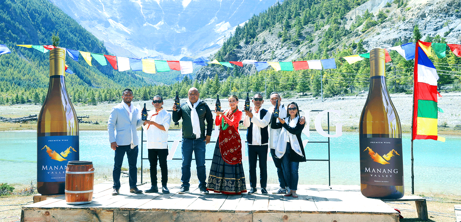 दक्षिण एसियाकै ठूलो मनाङको स्याउ फार्मबाट वार्षिक ६ सय टन उत्पादन image