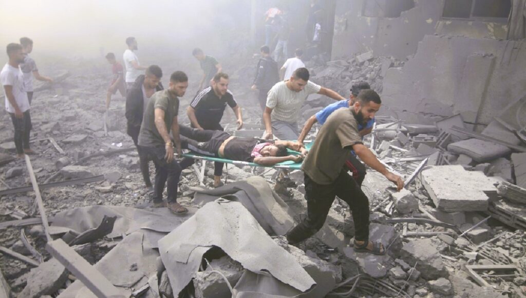इजरायलको आक्रमणमा सुरक्षा अधिकारीसहित ५४ जनाको मृत्यु