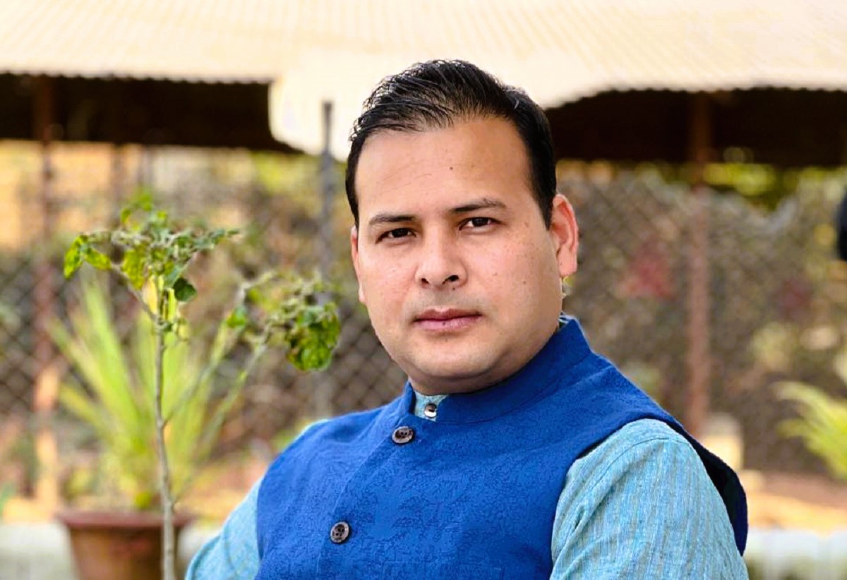 कृष्णबहादुर महराका छाेरा राहुलसहित चार जनाविरुद्ध मुद्दा दर्ता image
