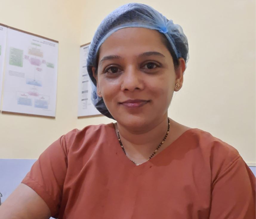 पोशाक अनिवार्य गरेपछि विद्यार्थीले प्रिन्सिपललाई बन्धक बनाए image