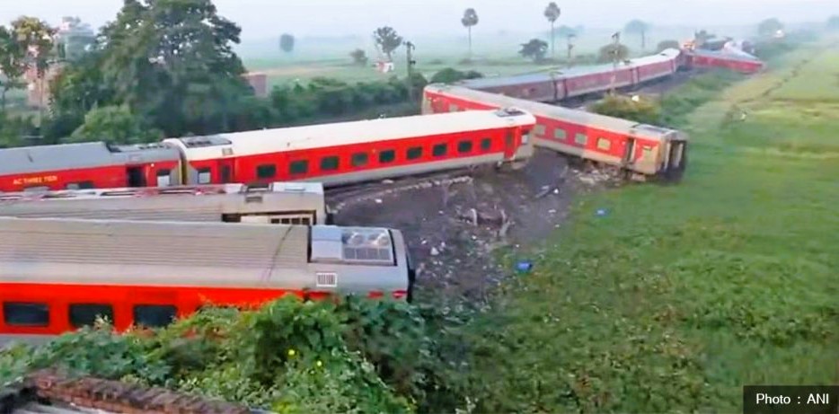 रेल दुर्घटनामा ६ को मृत्यु, सय जना घाइते