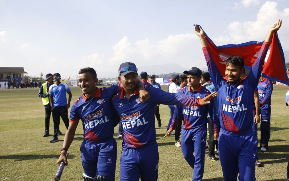 पछिल्लो १० महिनामा अविश्वसनीय उत्कृष्ट प्रदर्शन गर्दै आएको नेपालले शुक्रबार त्यसमा विश्वकपको यात्रा थपेको हो image