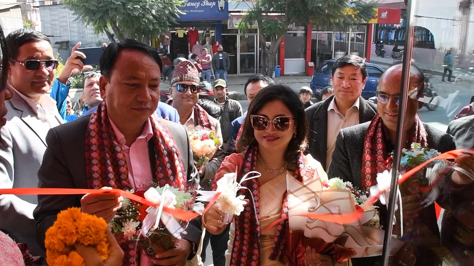 भक्तपुरमा ड्रिम्स ज्वेलरी एण्ड डाइमण्ड हाउस सञ्चालनमा, एक महिनासम्म छुटैछुटको अफर (भिडियो सहित) image