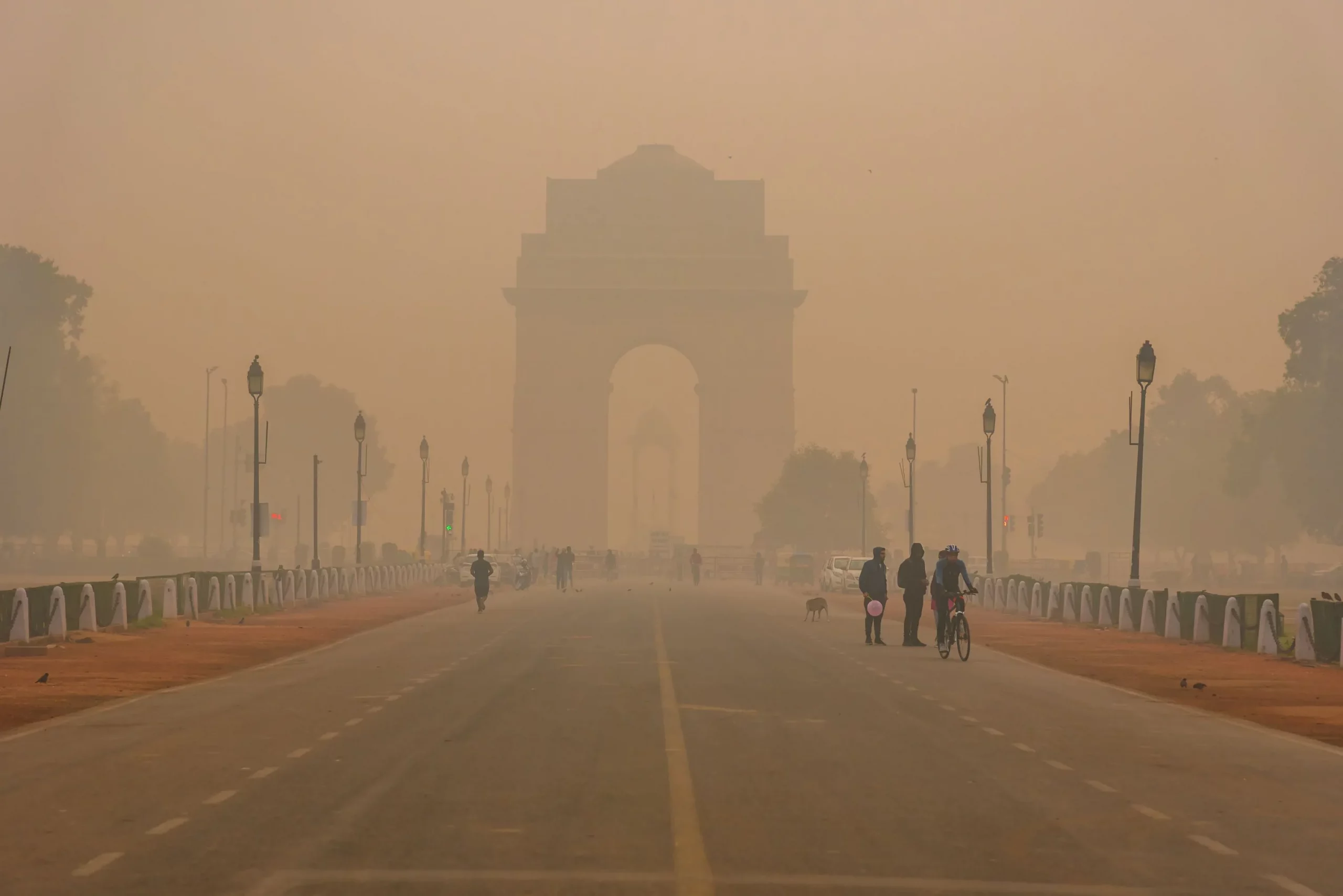आपत्कालीन स्कुलहरू एक साताका लागि बन्द image
