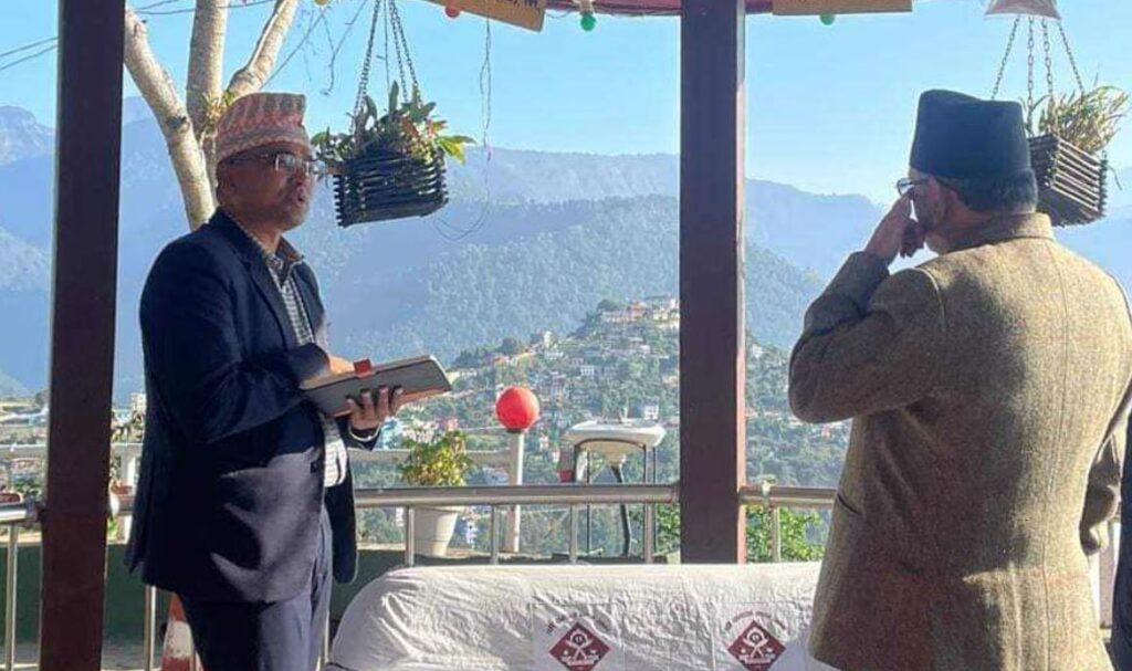 प्रधानमन्त्री प्रचण्ड सेनाको हेलिकप्टर बाट जाजरकोटमा, भूकम्प प्रभावित क्षेत्रको स्थलगत अनुगमन गर्दै