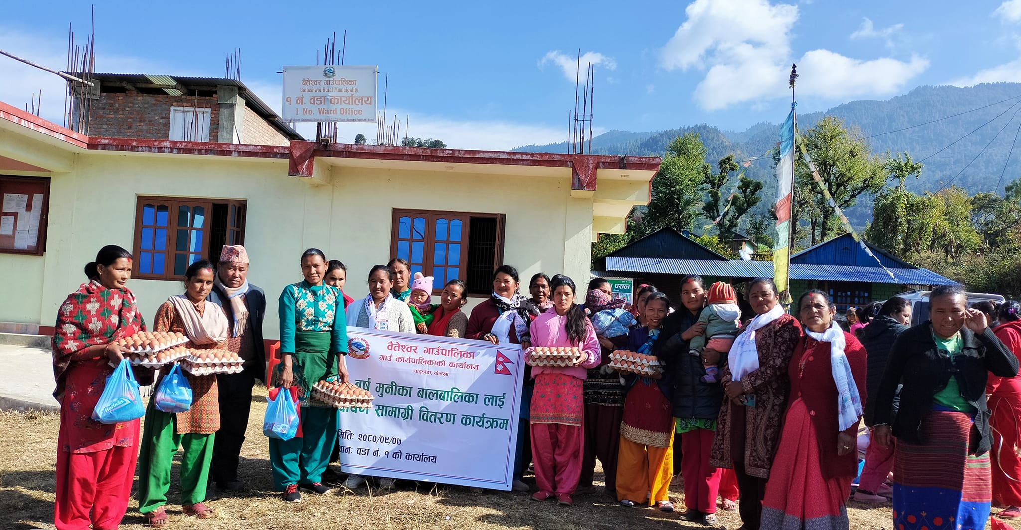 पोषण सामग्री वैतेश्वर गाउँपालिकाका सबै वडामा संचालन गरेका छौंः अध्यक्ष लामा