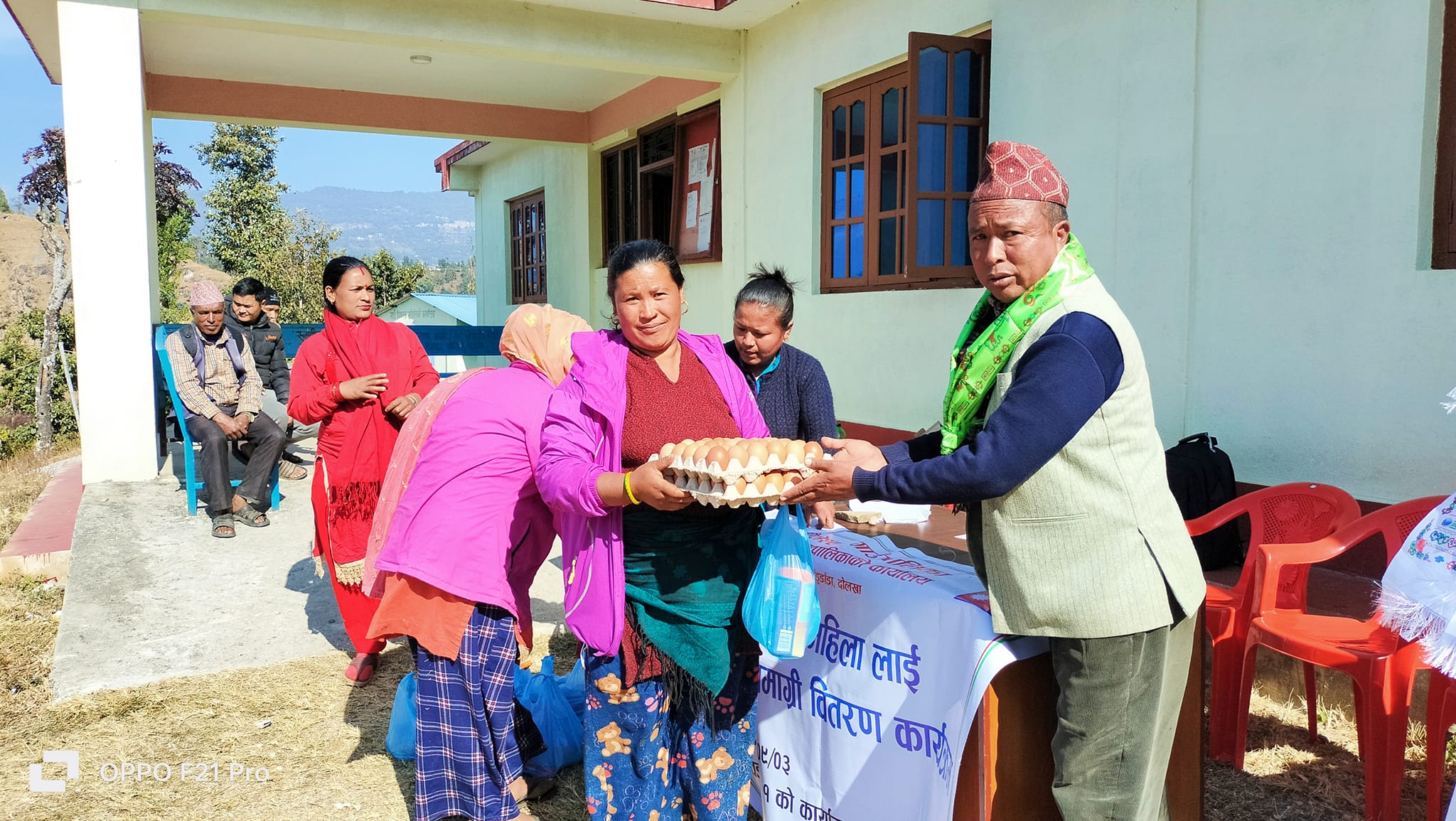 पोषण सामग्री वैतेश्वर गाउँपालिकाका सबै वडामा संचालन गरेका छौंः अध्यक्ष लामा