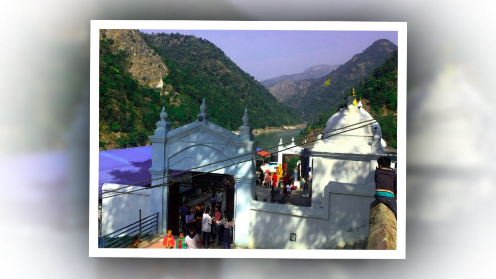 बराहक्षेत्रको कात्तिकेमेलामा झण्डै चार लाख तीर्थालु
