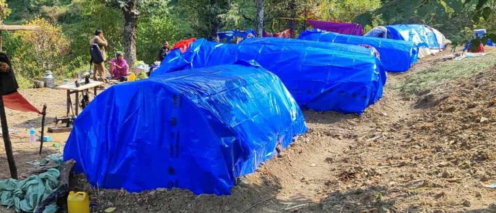 वर्षा र हिमपातले कतै खुशी त कतै पीडा