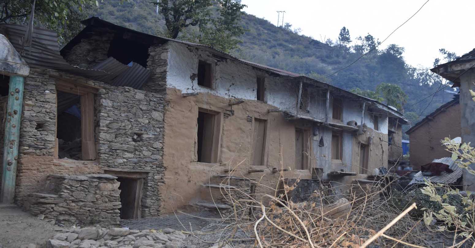 बाढी र भूकम्पले उठीवास बझाङको परिङाल image
