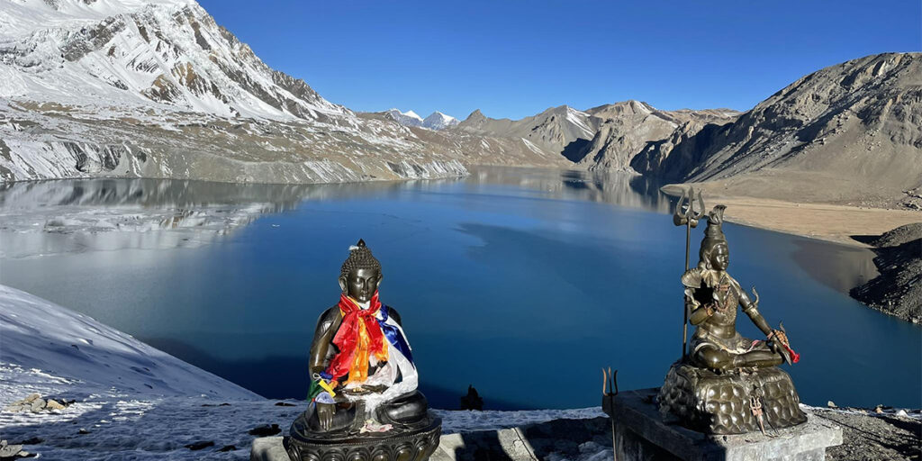मन लोभ्याउने मनाङ