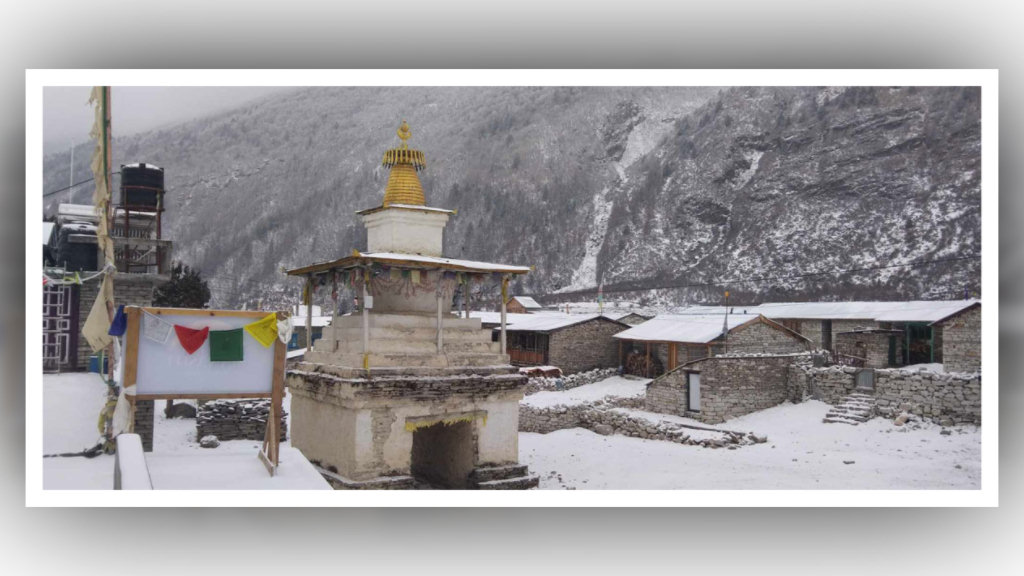 उत्तरी गोरखाको साम्दोमा भारी हिमपात, लार्केपास हिँडेका पर्यटक रोकिए