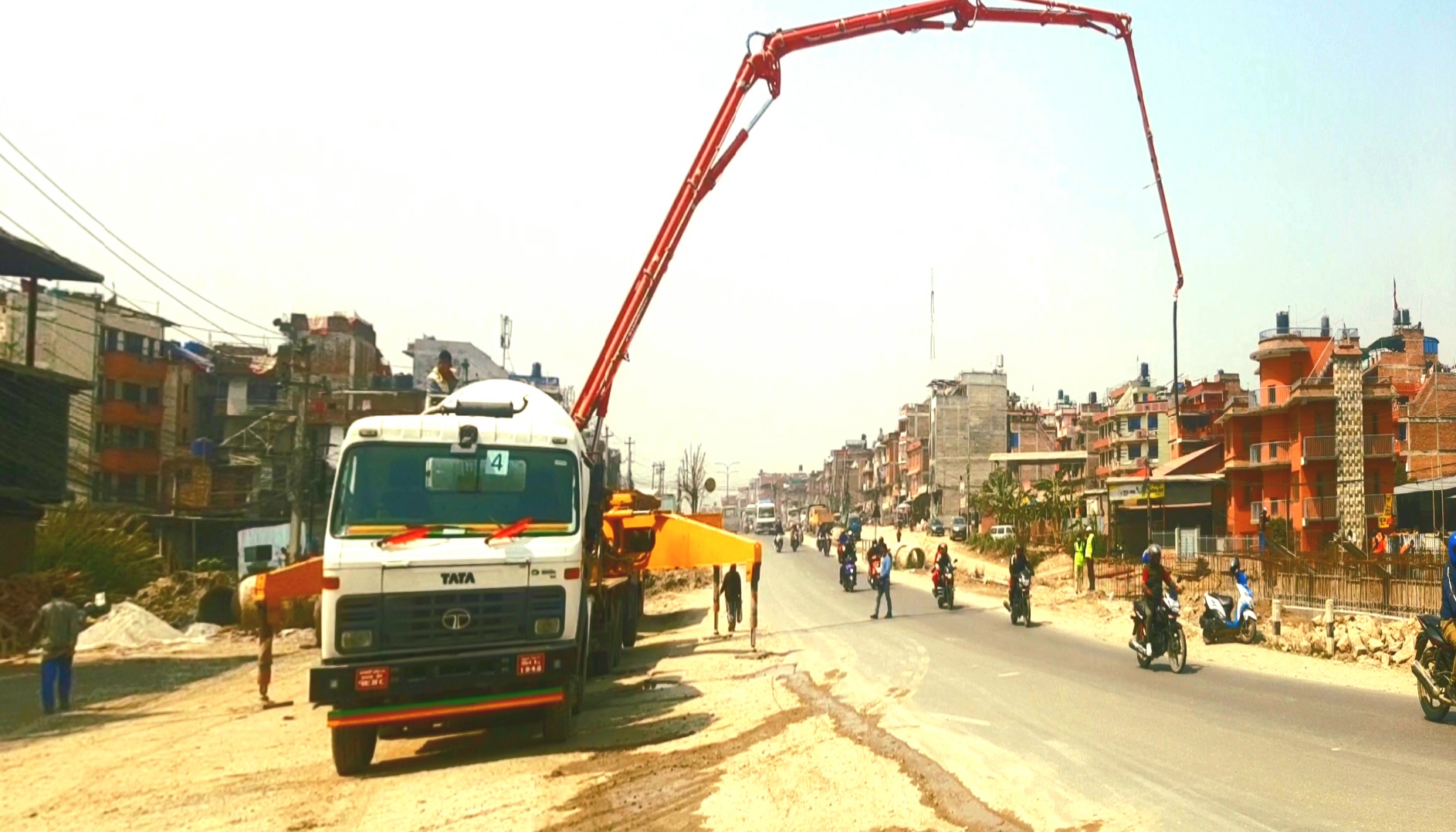 अव्यवस्थित ढलका पाइप बिछ्याइएकाले व्यवस्थापनमा समस्या image