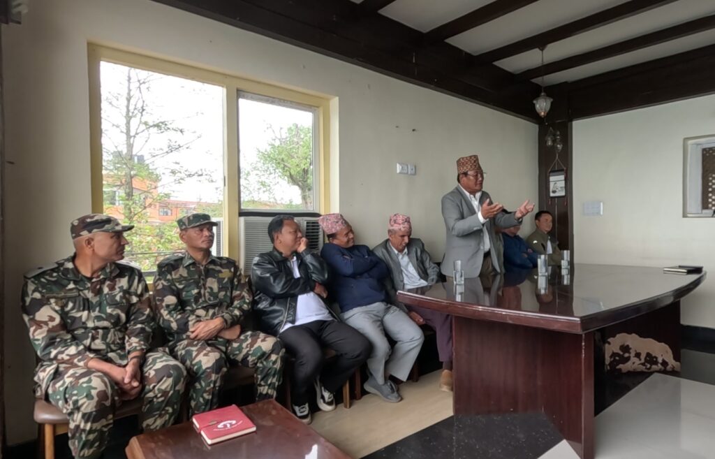 नगरकोटको तरकारी हाटबजारबारे होटल व्यवसायीहरुसंग आपसी सहयोग केन्द्रको छलफल