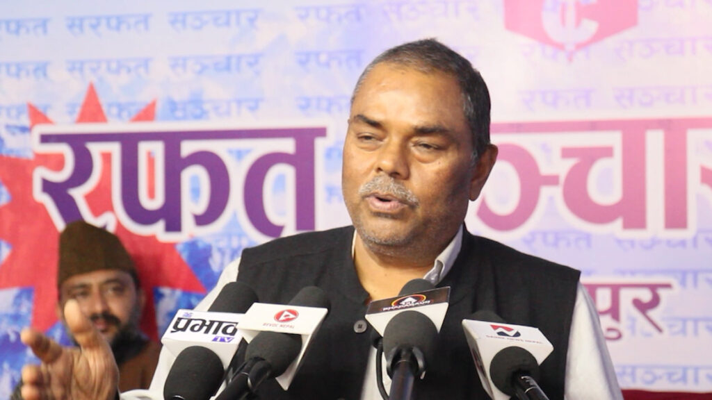 व्यक्ति स्वार्थले पार्टी फुटाए, यसले सरकारलाई कुनै असर पर्दैन: मन्त्री उपेन्द्र यादव