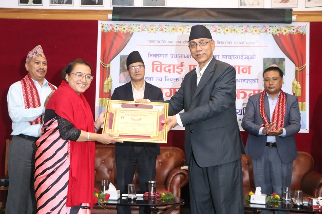 एसईई परीक्षामा धेरै प्रतिशत विद्यार्थीहरु अनुत्तीर्ण हुनुमा सरकार दोषीः सांसद प्रेम सुवाल image