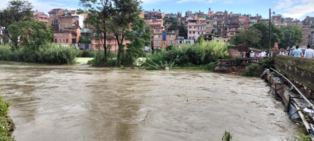 दाङको पदमपुर आसपासका साना नदीहरुमा बाढीको जोखिम,सचेत रहन आग्रह