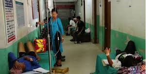 संखुवासभामा भाइरल ज्वरो र डेंगुका बिरामी बढेसँगै शय्या अभाव image