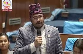रवि लामिछाने ‘प्रचण्ड’ पथको पछाडि लागिपरेको ज्ञानेन्द्र शाहीको टिप्पणी