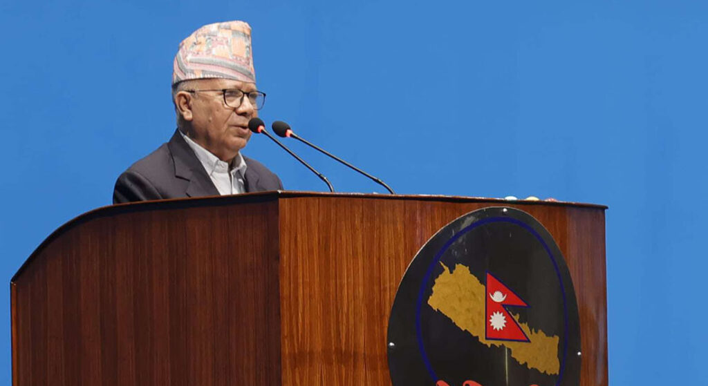 शासन होइन, जनता बलियो बनाउनुपर्छः माधव नेपाल