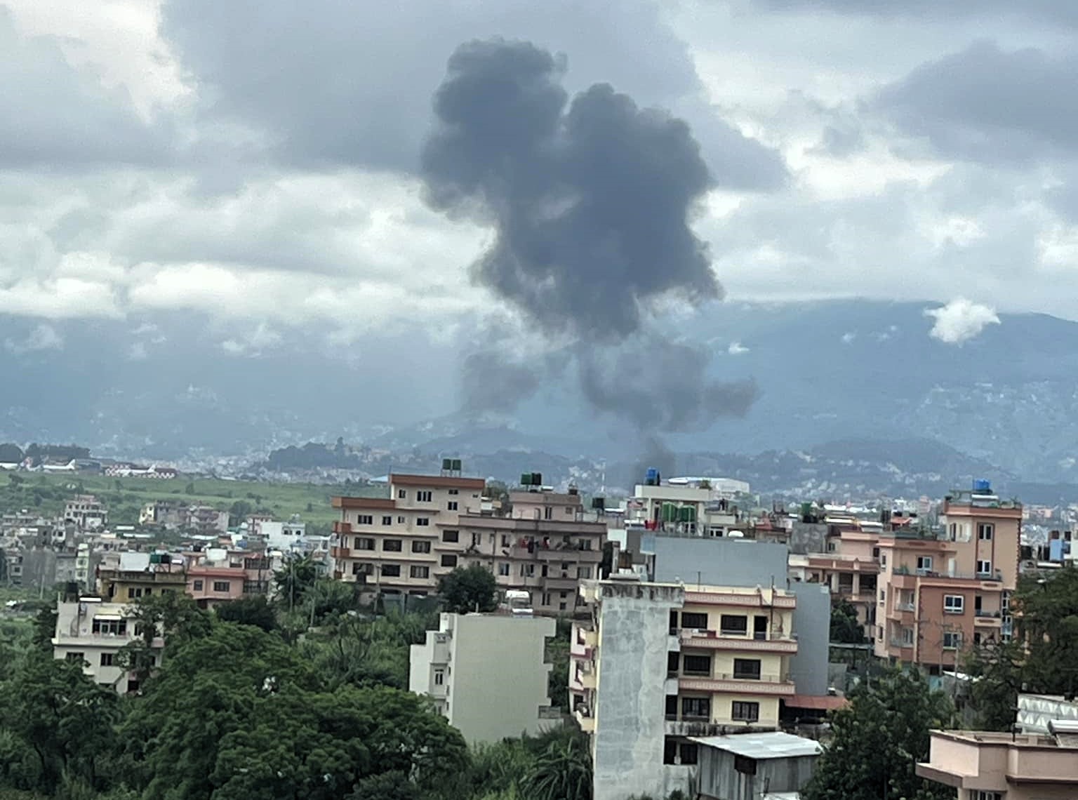 सौर्यको जहाज दुर्घटना, विमानमा आगो लाग्यो image