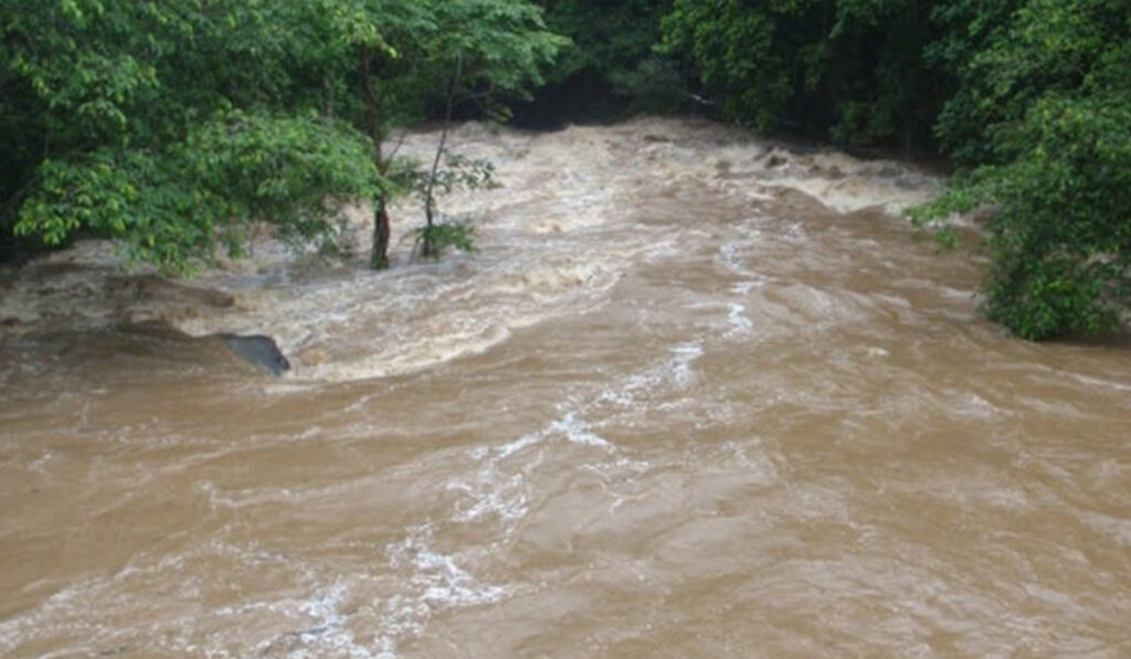 सिन्धुलीको मरिन खोला कुसुमटार क्षेत्रमा भारी वर्षा मापन,सतर्कता अपनाउन आग्रह