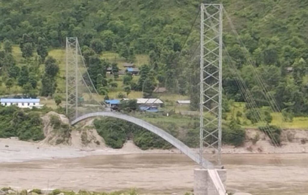 सञ्चालनमा आयो सुनकोशीको झोलुङ्गे पुल