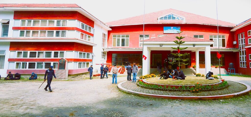 त्रिविका पाँच संकाय नेतृत्वविहीन