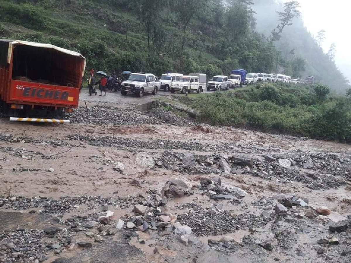 छिन्चु-जाजरकोट सडक अवरुद्ध image