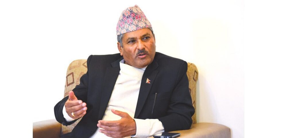 सामाजिक सञ्जालको दुरुपयोगले बैकिङ प्रणालीमा असर परेको गभर्नर अधिकारीको जिकिर