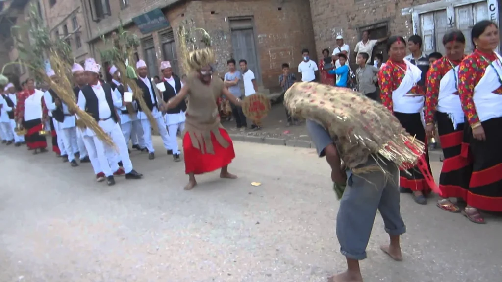 ललितपुरबाट निकालियो मतयाः जात्रा