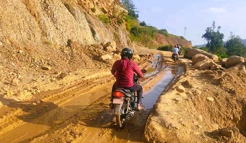भक्तपुर–काभ्रे सडक यात्रा जोखिमपूर्ण