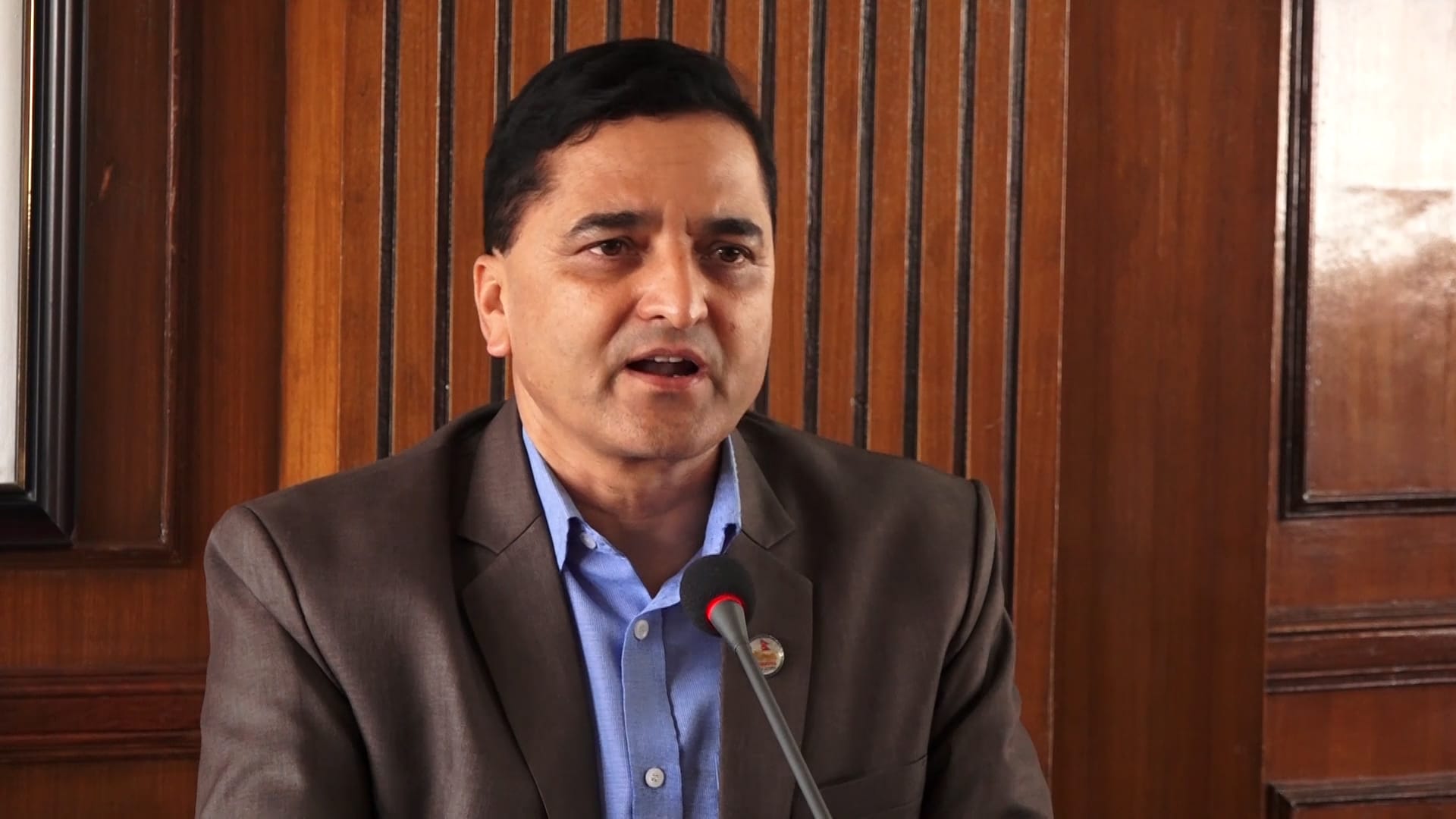 ट्रंक लाइन विवादमा प्रचण्डसँग स्पष्टीकरण सोध्न योगेश भट्टराईको माग image