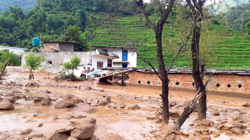 राहत वितरणमा सरकार असफल