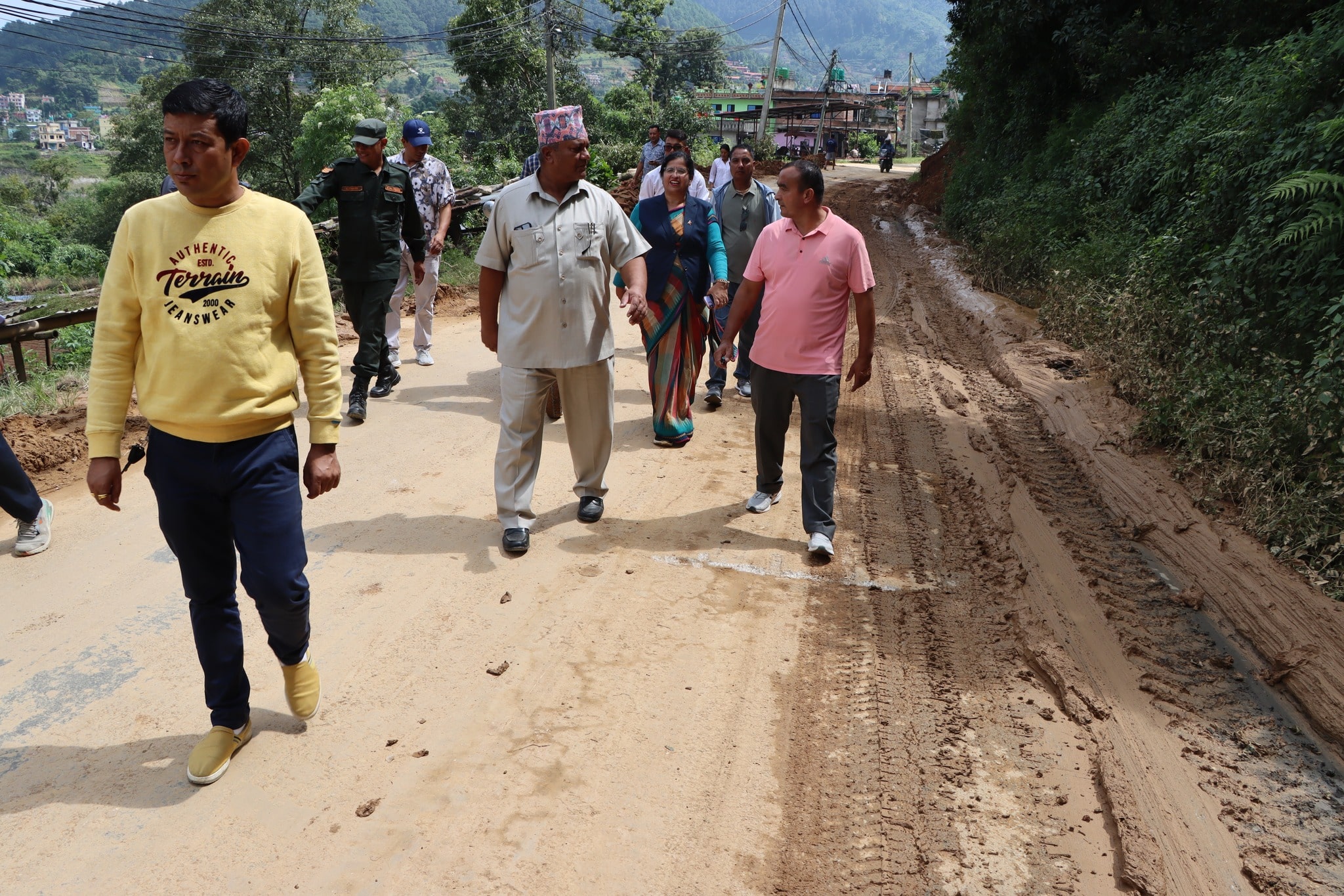 बाढी प्रभावित क्षेत्रमा सूर्यविनायक नगरपालिकाका जनप्रतिनिधिद्वारा स्थलनगत अवलोकन, पीडितलाई नगरले सक्दो सहयोग गर्ने