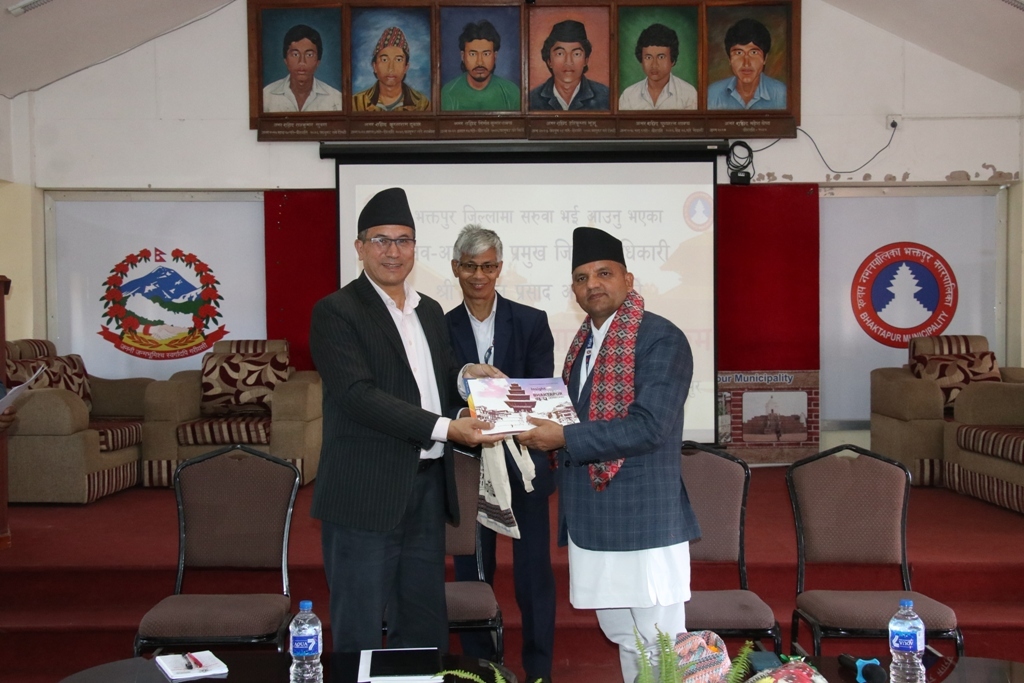 भक्तपुरमा प्रजिअ गोपालप्रसाद अर्याललाई स्वागत