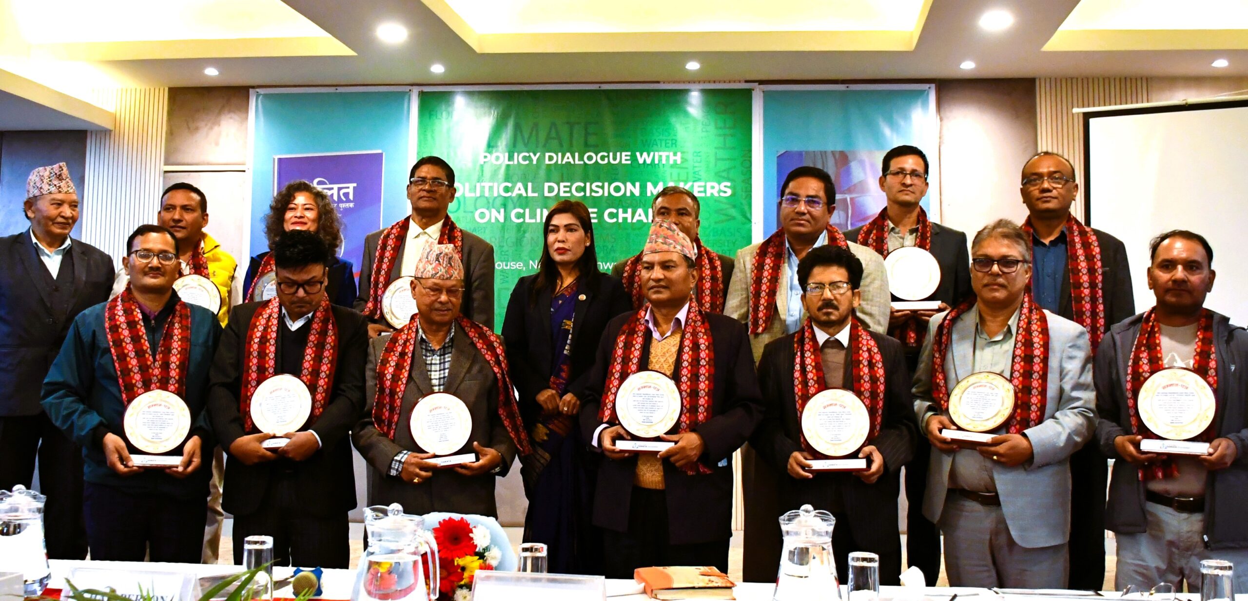 दलित समुदायबाट विद्यावारिधि गर्ने ३१ जना व्यक्तित्व सम्मानित (भिडियोसहित) image