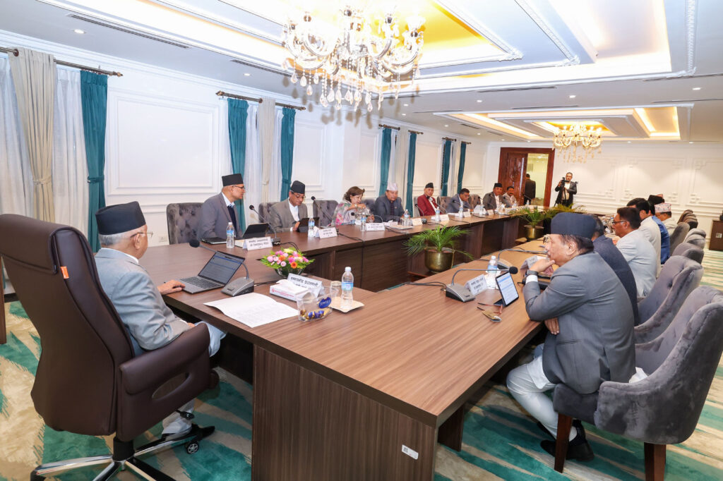 डेडिकेटेड र ट्रङ्क लाइन विवादमा लाइन काटिएका उद्योगको २४ घण्टाभित्र लाइन जोड्न कडा निर्देशन