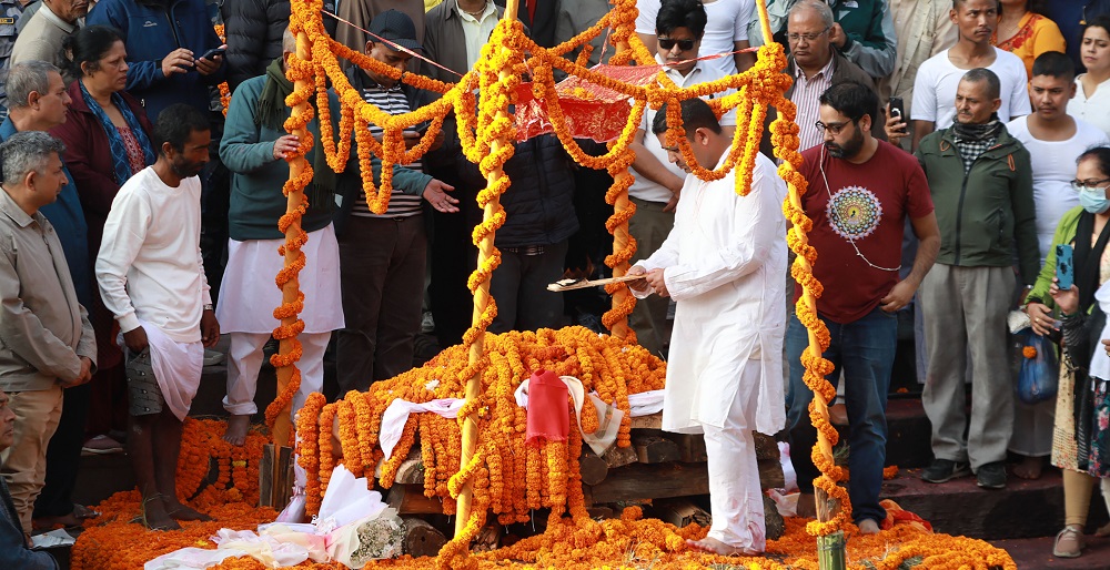 राजकीय सम्मानका साथ पूर्वसभामुख ढुङ्गानाको अन्त्येष्टि image