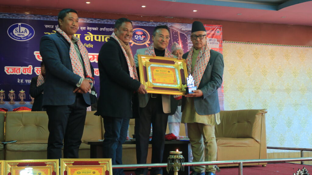 ओस्लाद्धारा इतिहासविद सम्मानित