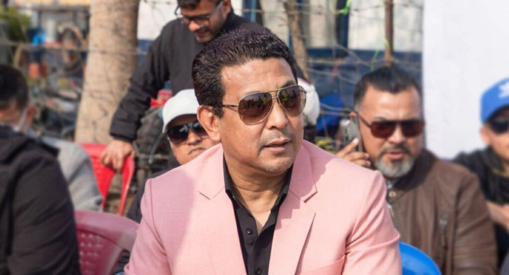 दीपक मनाङेका स्वकीय सचिव पक्राउ