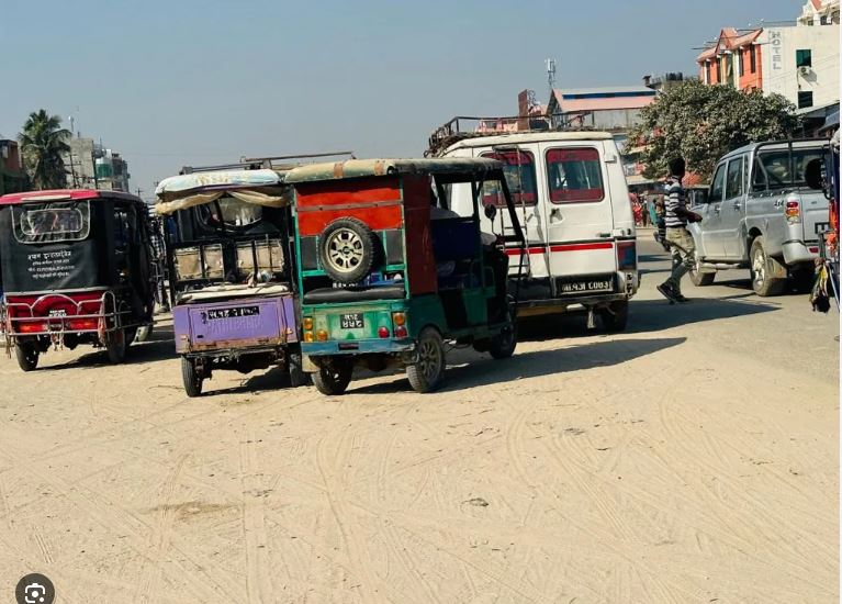 लहानमा अटो रिक्साको सङ्ख्या वृद्धि हुन थालेपछि ट्राफिक व्यवस्थापनमा image