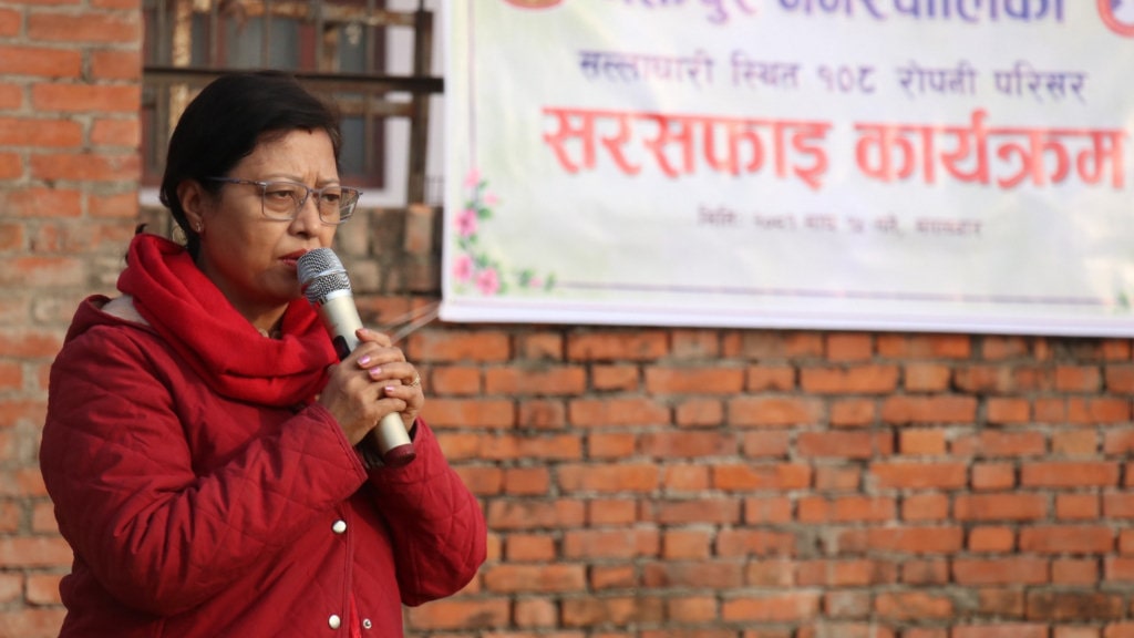 सल्लाघारीस्थित १०८ रोपनी परिसरमा सरसफाई