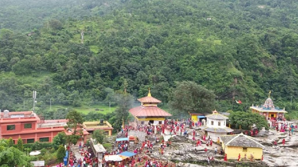 गलेश्वर मन्दिरको भेटीबाट सौन्दर्यकरण योजनालाई सहयोग