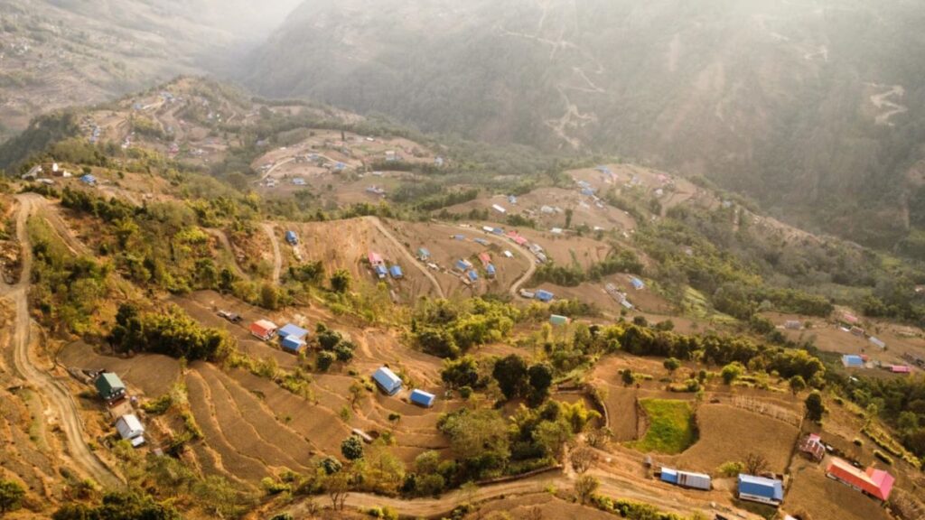 हट्यो जीवनजल लिन पनि घन्टौं हिँडेर जानुपर्ने बाध्यता