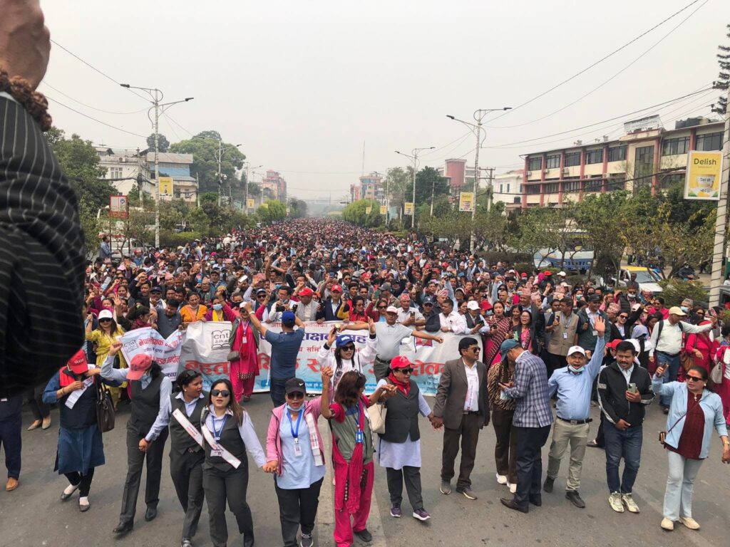 प्रधानमन्त्रीसँग वार्ता निष्कर्षविहीन, शिक्षकको आन्दोलन आज पनि जारी