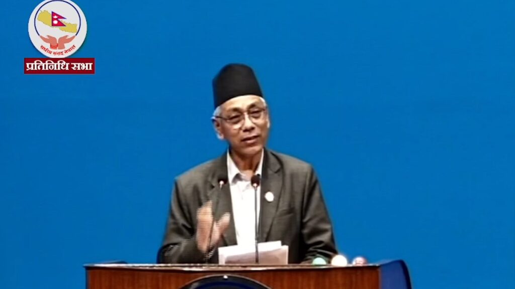 सांसद सुवालको एक वाक्यले संसद् हल्लियो: “सभामुख ज्यू सरकारको प्रवक्ता नबन्नुहाेस् !”