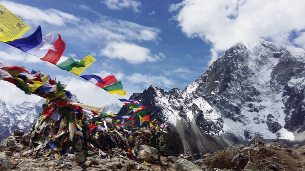 खुम्बु क्षेत्रमा आठ महिनामा १३ विदेशी पर्यटकको मृत्यु